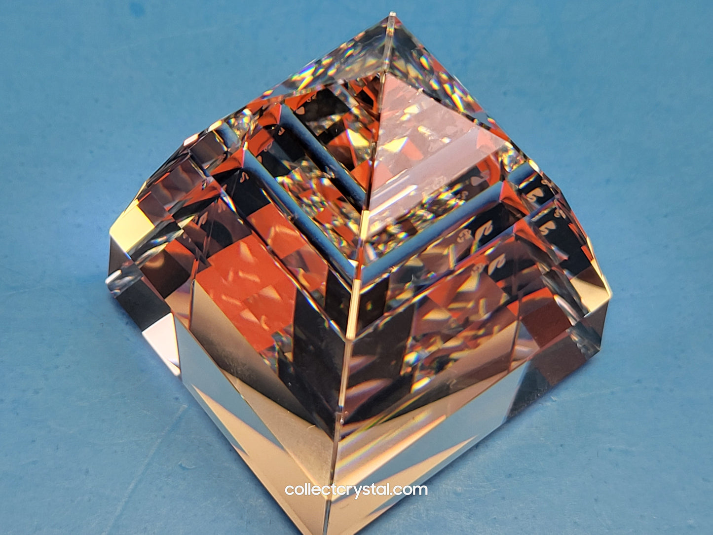 pyramid paperweight Pyramid-Small-Cal Medium - Boxed Swarovski Paperweights