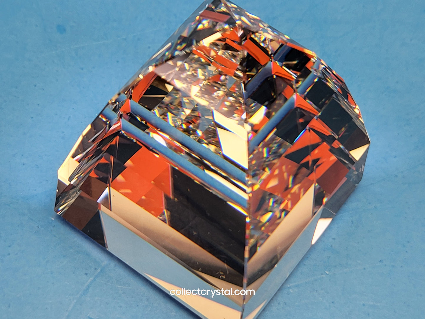 pyramid paperweight Pyramid-Small-Cal Medium - Boxed Swarovski Paperweights