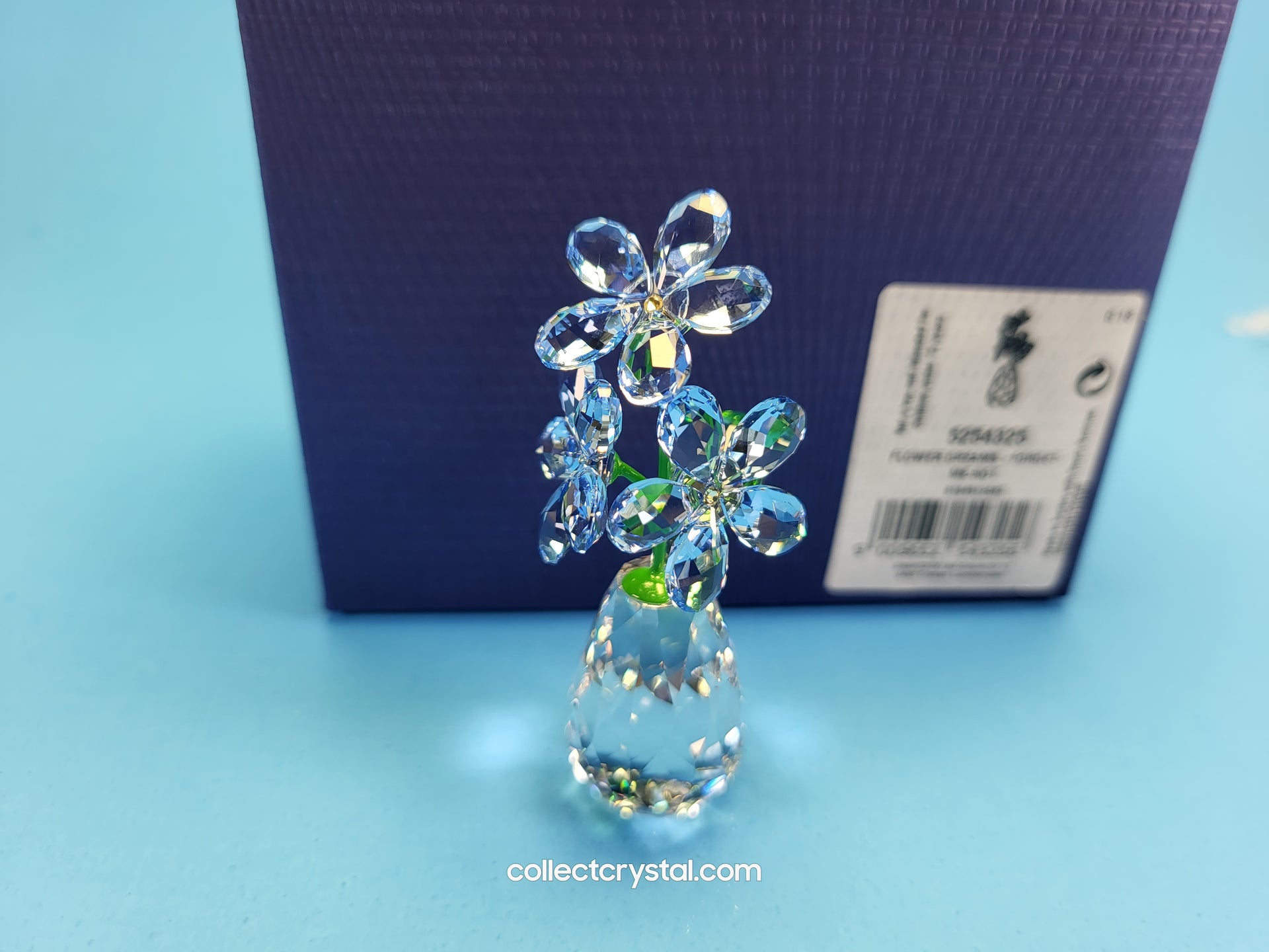 Swarovski Crystal Forget-Me-Not Blue Flowers w/ Silver Leaves in Crystal  Vase