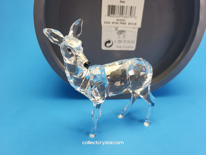 Swarovski Crystal Standing Doe Deer Rare Encounters - 247963 or 7608 000 003