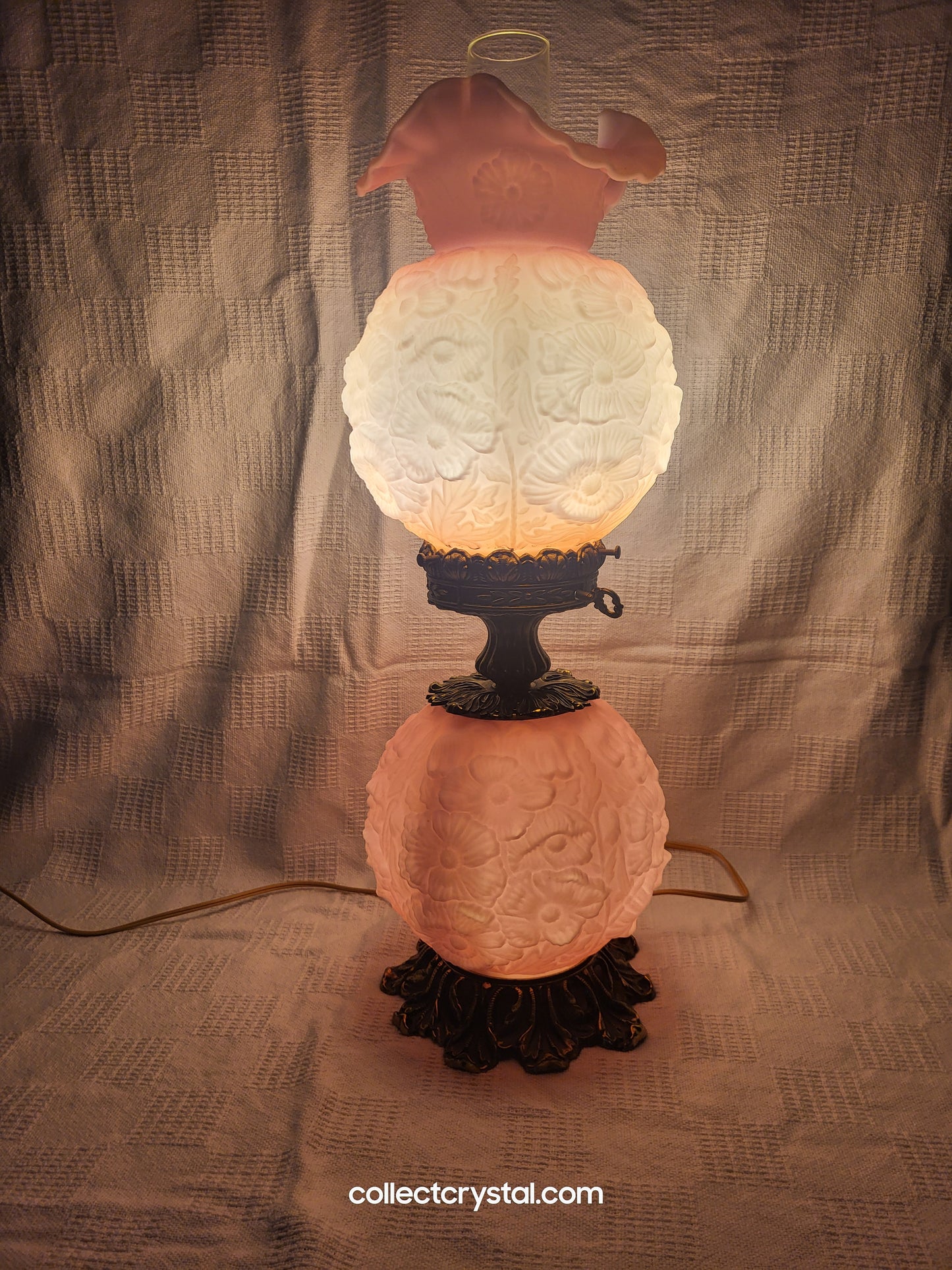 FENTON POPPY SATIN PINK ROSE Gone With The Wind LAMP 24" with small blemish